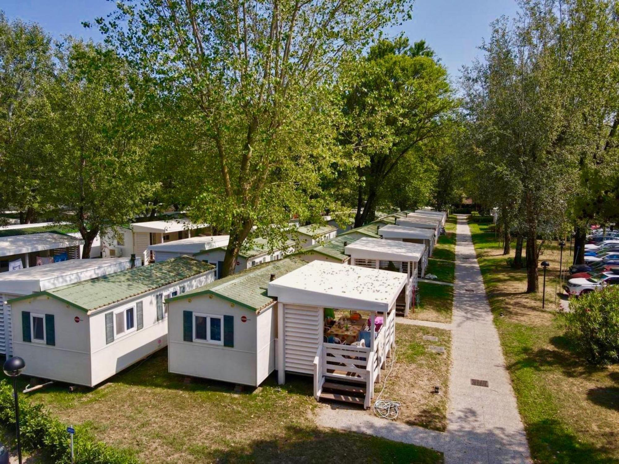 Isamar Holiday Village Ca Lino Δωμάτιο φωτογραφία Mobile homes in a campsite
