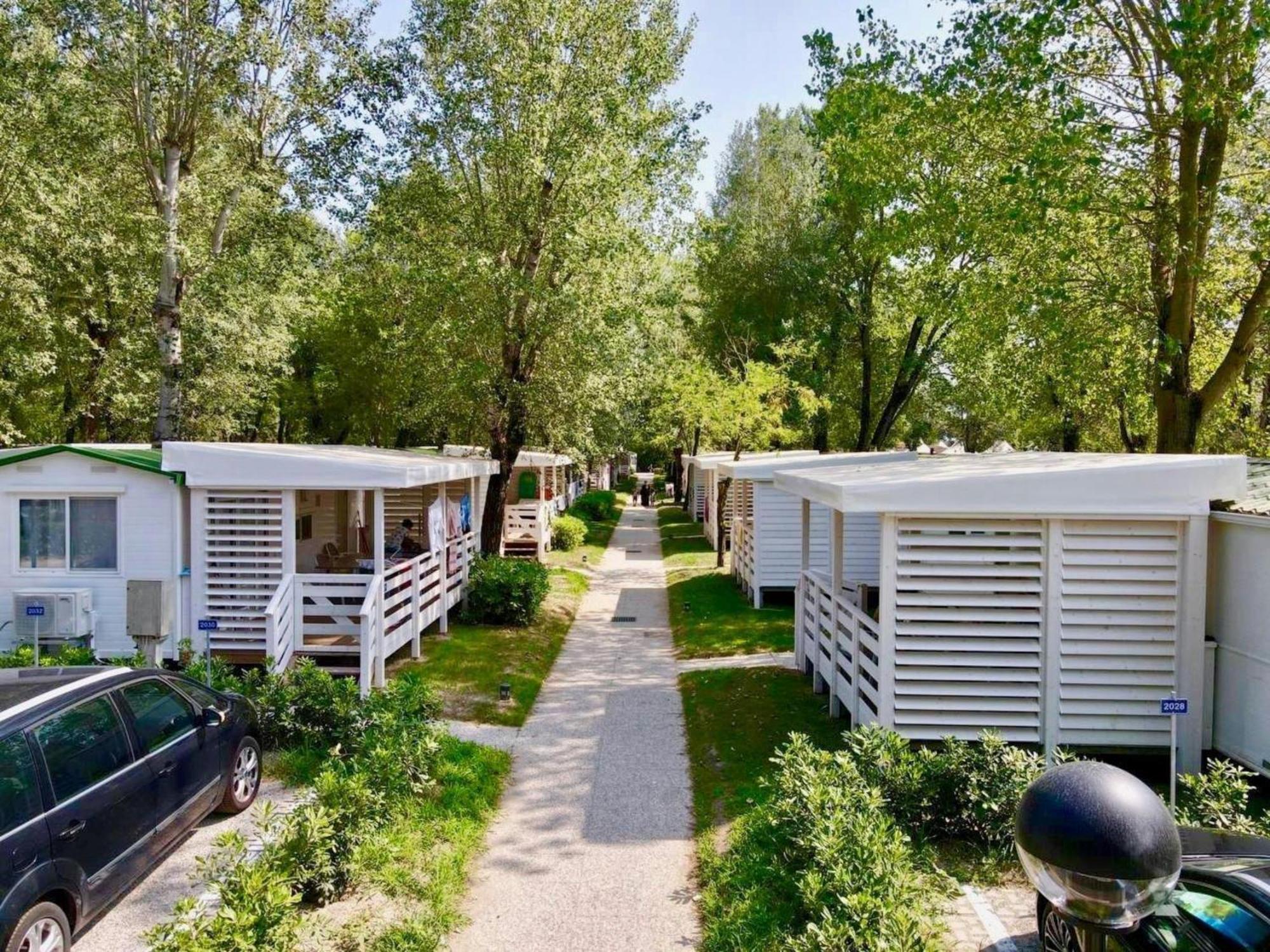 Isamar Holiday Village Ca Lino Δωμάτιο φωτογραφία Mobile homes in a campsite